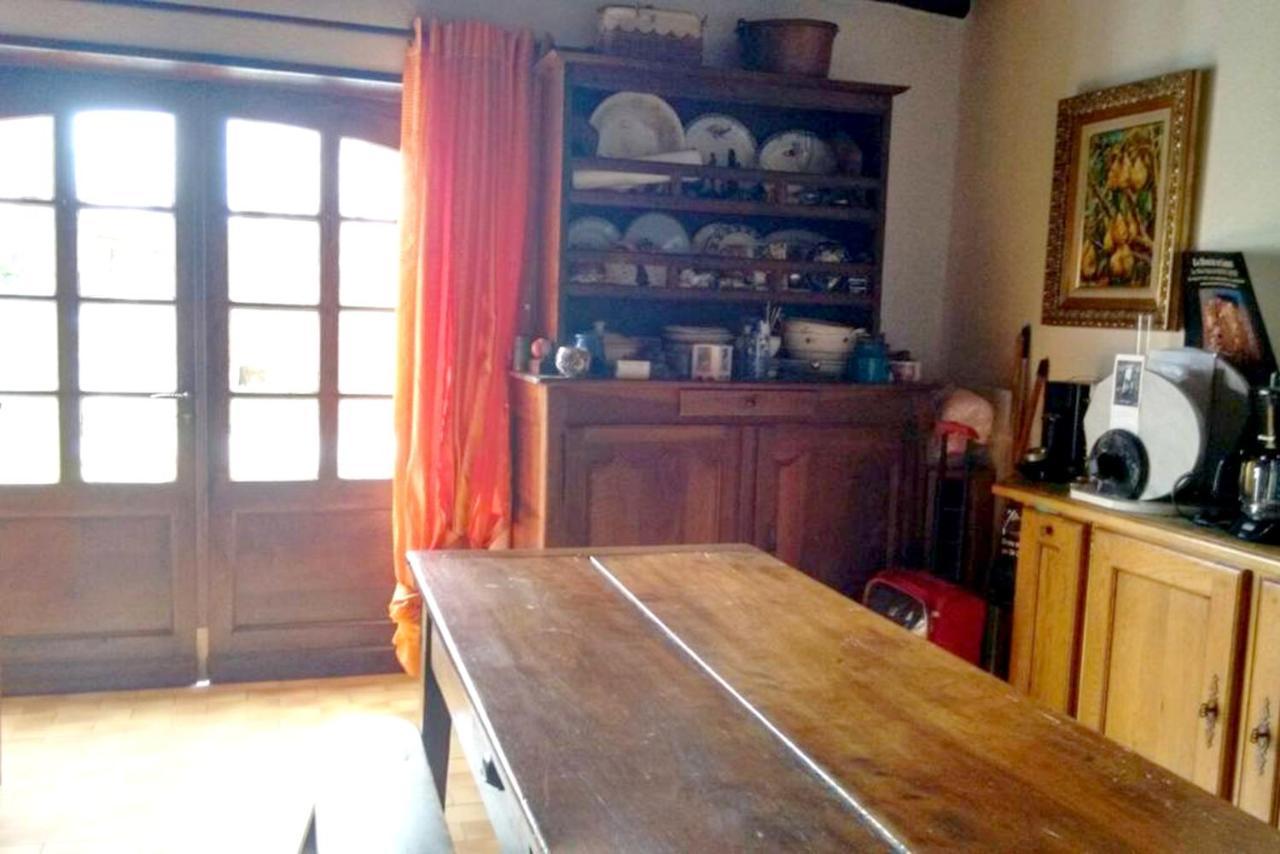 Maison Spacieuse A St Constant Fournoules Avec Jardin Saint-Constant Екстериор снимка