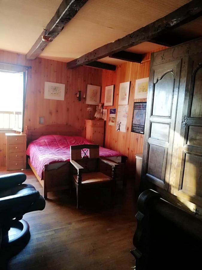 Maison Spacieuse A St Constant Fournoules Avec Jardin Saint-Constant Екстериор снимка